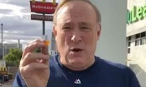 USA: Senator stanu Utah przed kamerą próbuje marihuany, haszysz.info